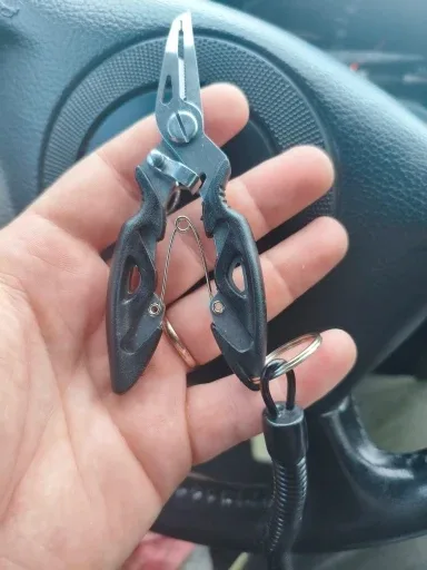 HookGrip photographed by Verified buyer, a verified buyer